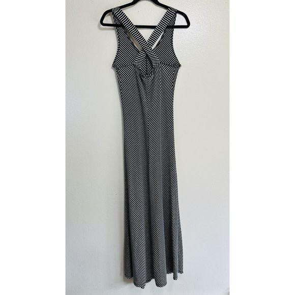 Rolla Coster Women's Black/White Chevron Sleeveless Maxi Dress Cross Back Size L - Picture 3 of 4